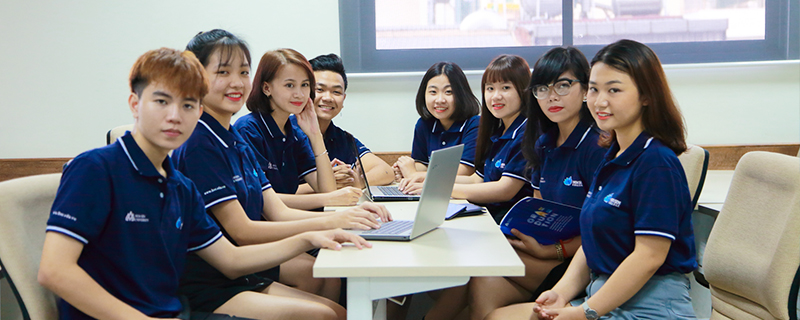 Sinh viên Cao đẳng Hoa Sen được học kiến thức nghề nghiệp và các kỹ năng mềm