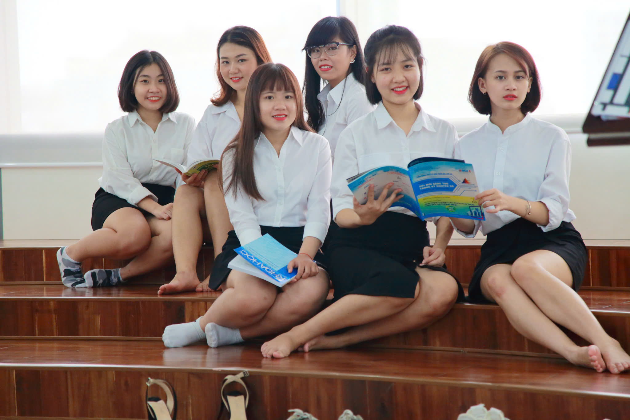 “DẤU ẤN & TẦM NHÌN – Kiến tạo thế hệ nhân lực bản lĩnh trong kỷ nguyên mới” Kỷ niệm 19 năm thành lập Trường Cao đẳng nghề Hoa Sen (11/5/2007 – 11/5/2026)