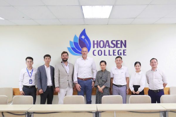 Hoa Sen College đón tiếp và làm việc cùng đại diện VIDE Solutions: Mở rộng cơ hội du học và làm việc tại CHLB Đức