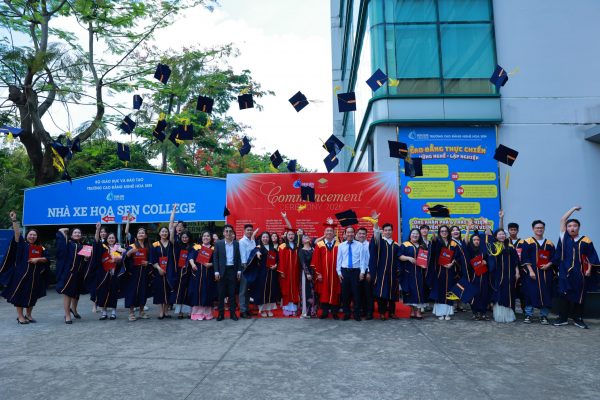 Bừng sáng – Khi tri thức trở thành ánh sáng dẫn đường tương lai
